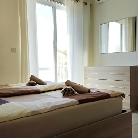 Calypso Apartment
